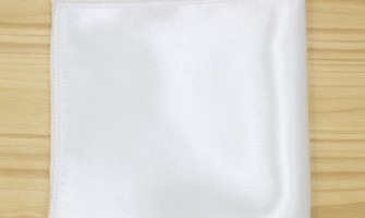 Χειροποίητο λευκό σατέν μαντήλι τσέπης για κουστούμι
